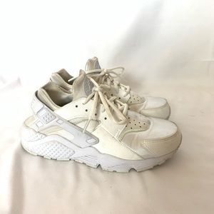 Nike Air Huarache Women's size 8.5